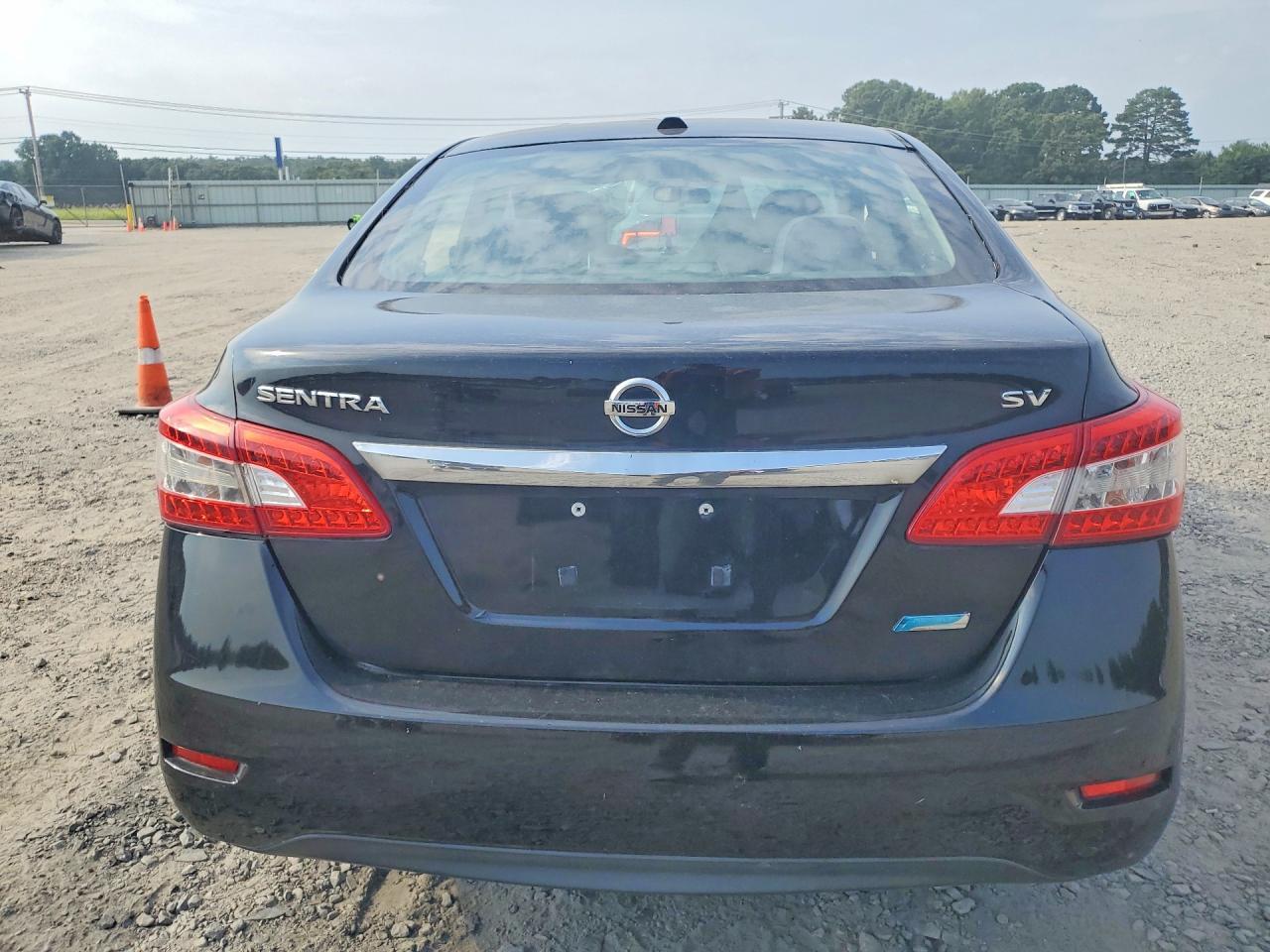 2013 Nissan Sentra S - Image 6