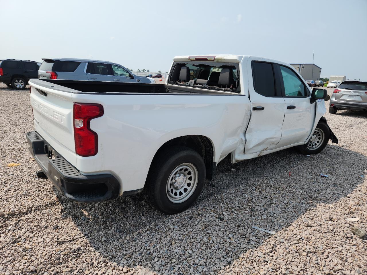 2021 Chevrolet Silverado C1500 - Фото 3