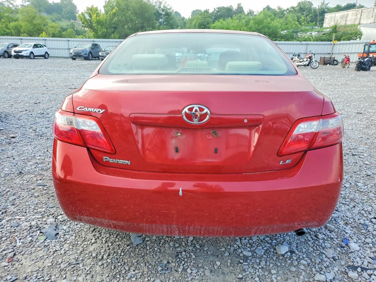 2009 Toyota Camry Le - Image 6
