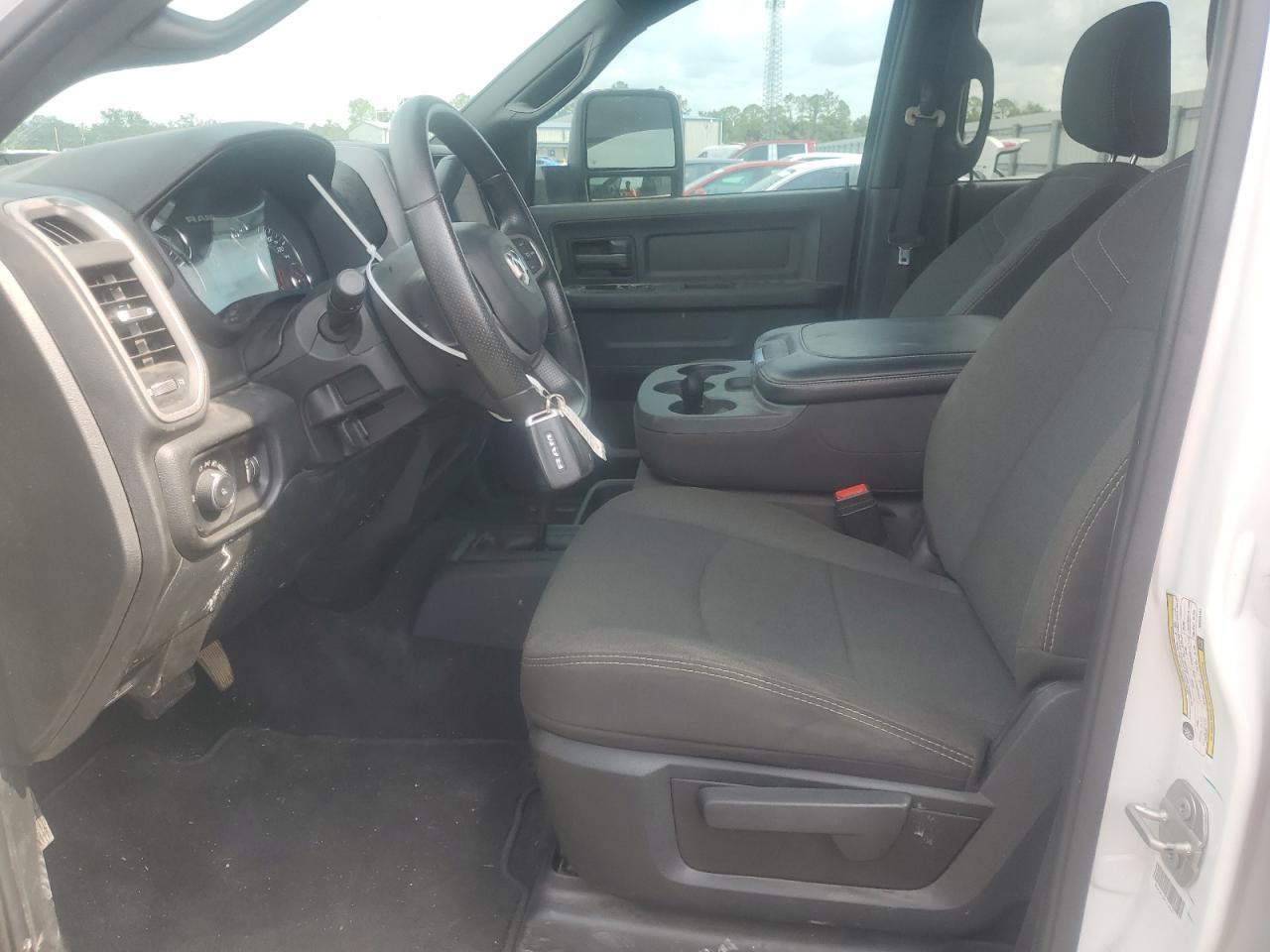 2024 Ram 3500 Tradesman - Фото 7
