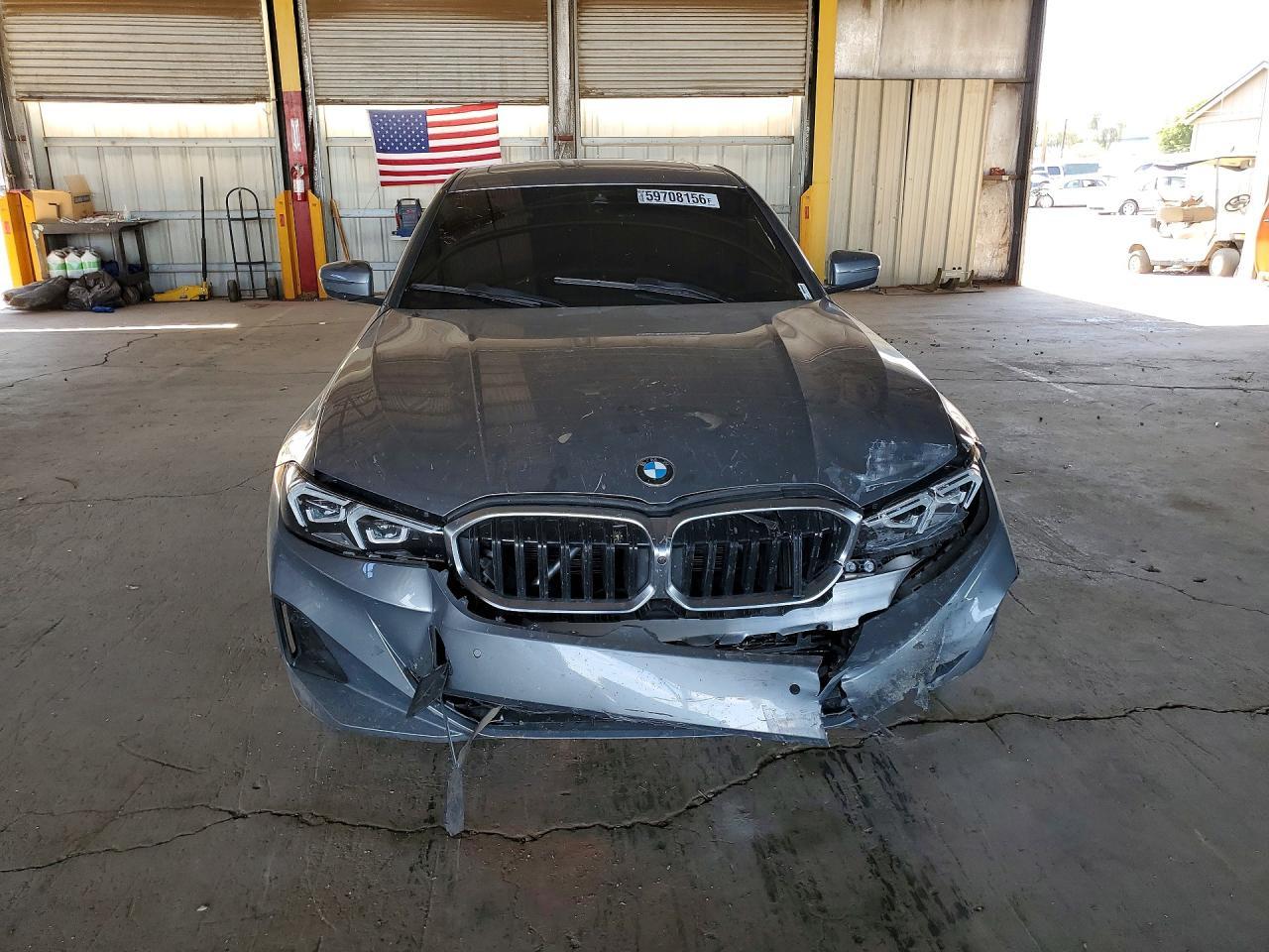 2025 BMW 330Xi - Image 5