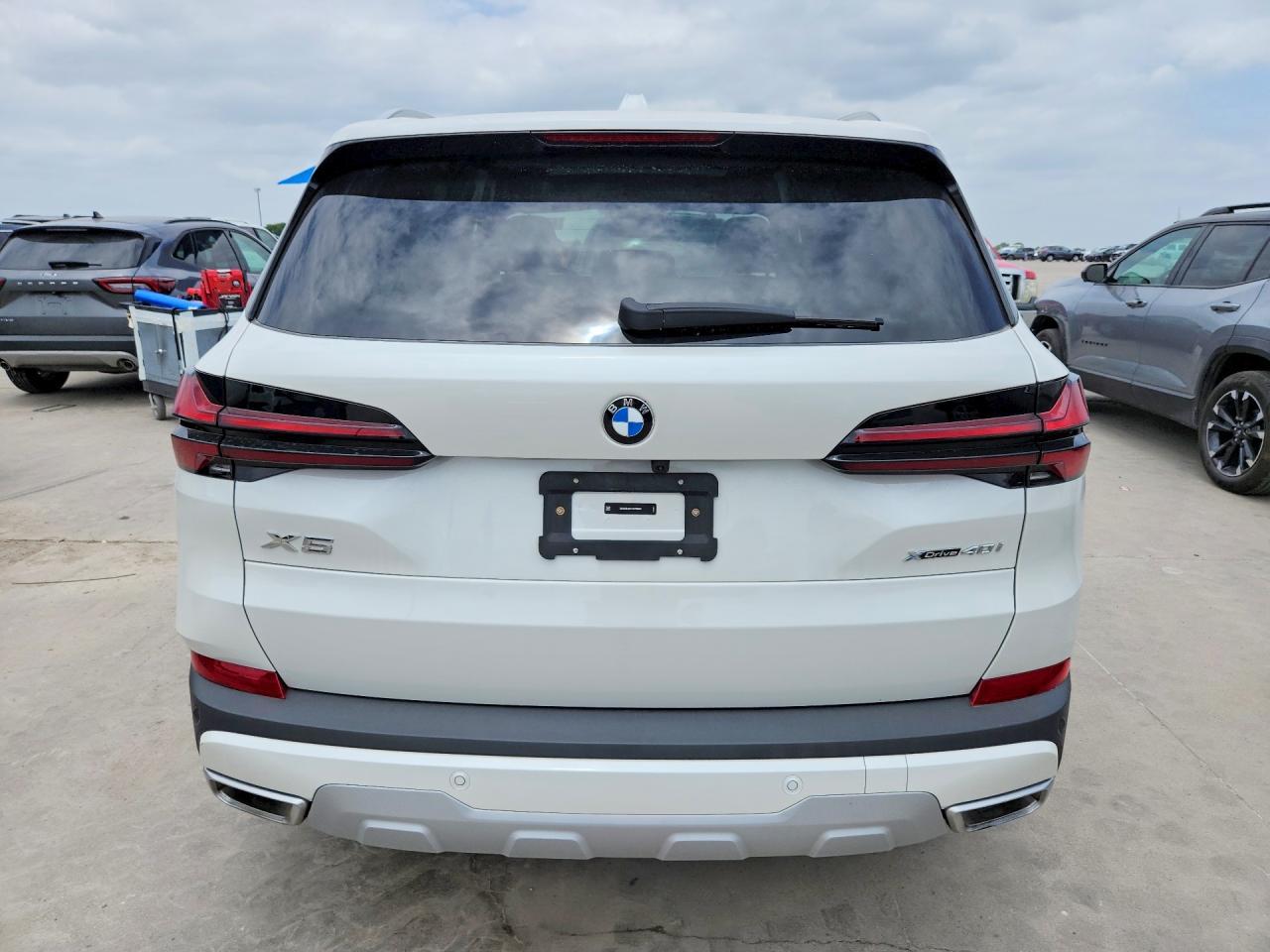 2025 BMW X5 xDrive40I - Фото 6