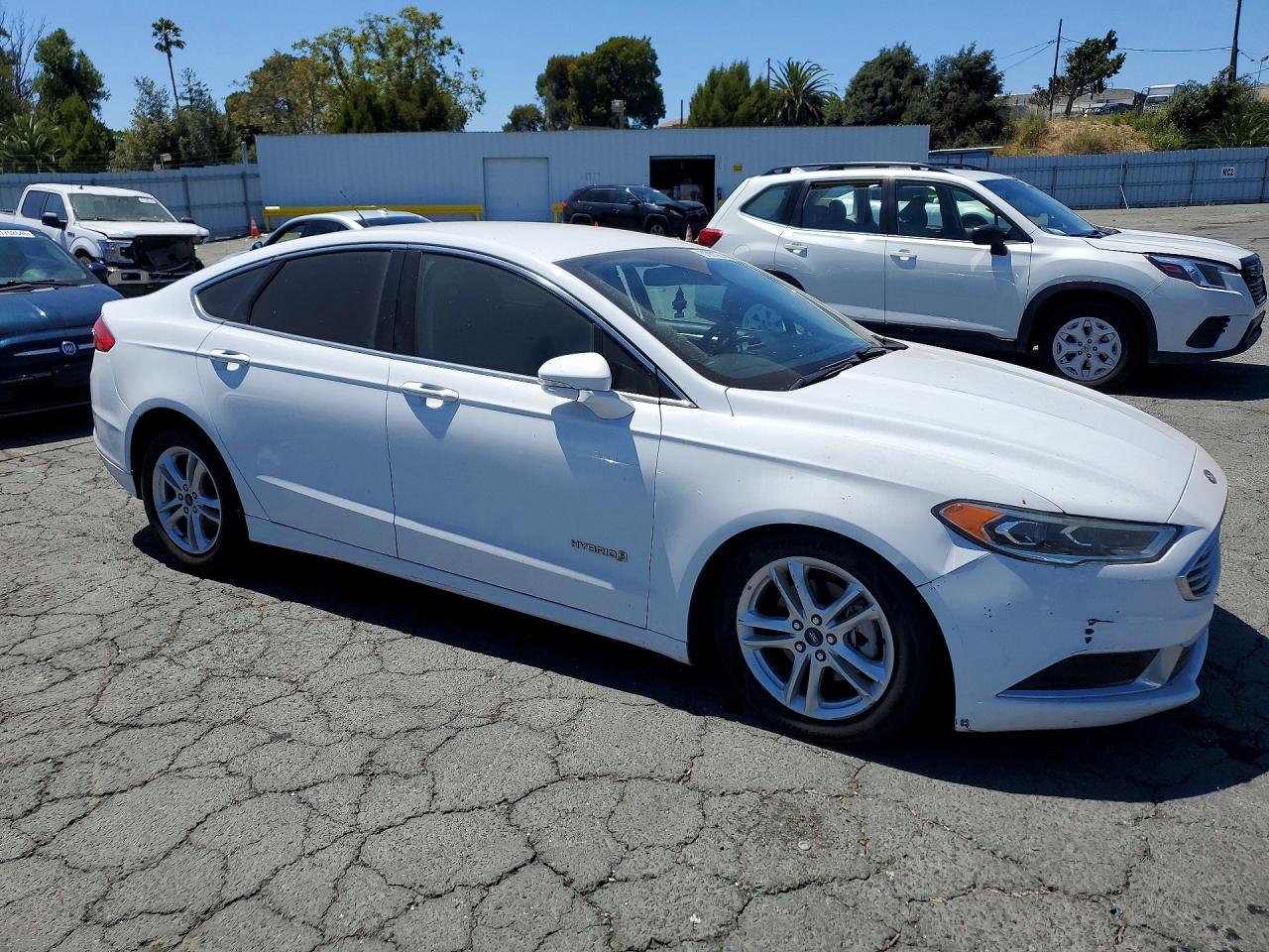 2018 Ford Fusion Se Hybrid - Image 4