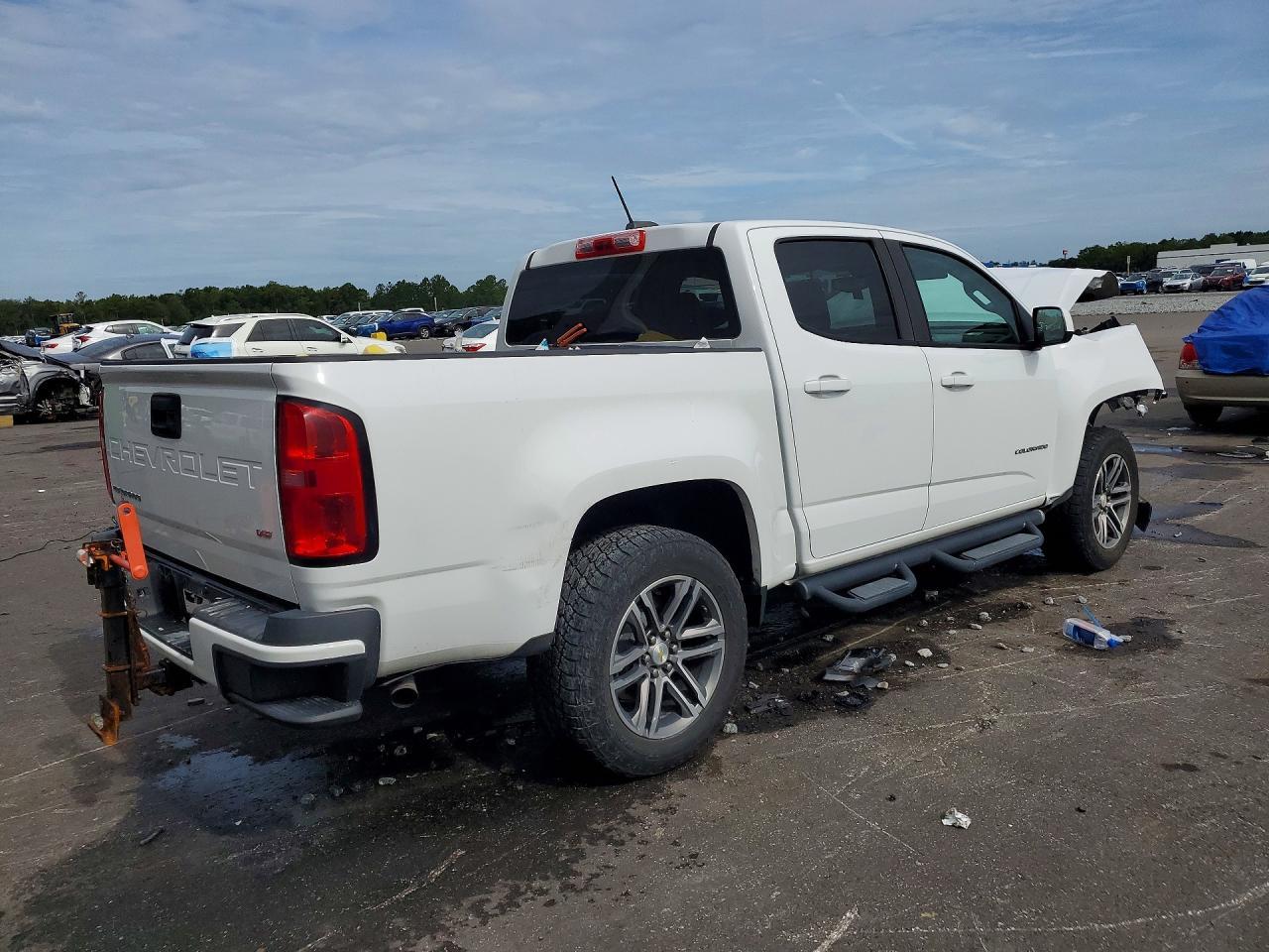 2021 Chevrolet Colorado - Image 3