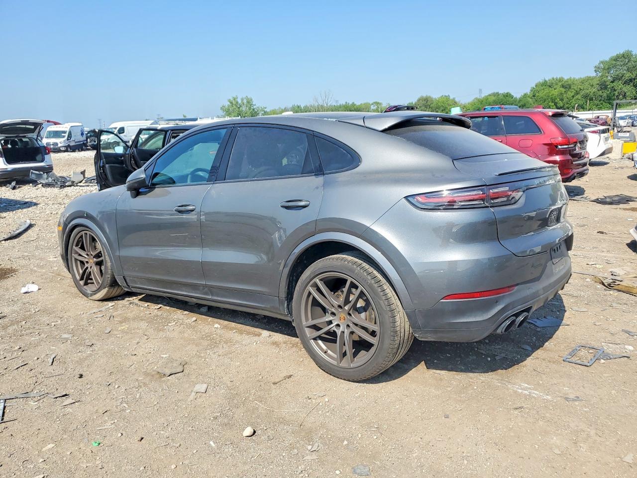 2020 Porsche Cayenne S Coupe - Фото 2