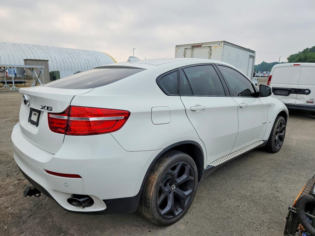 2014 BMW X6 xDrive35I - Фото 3
