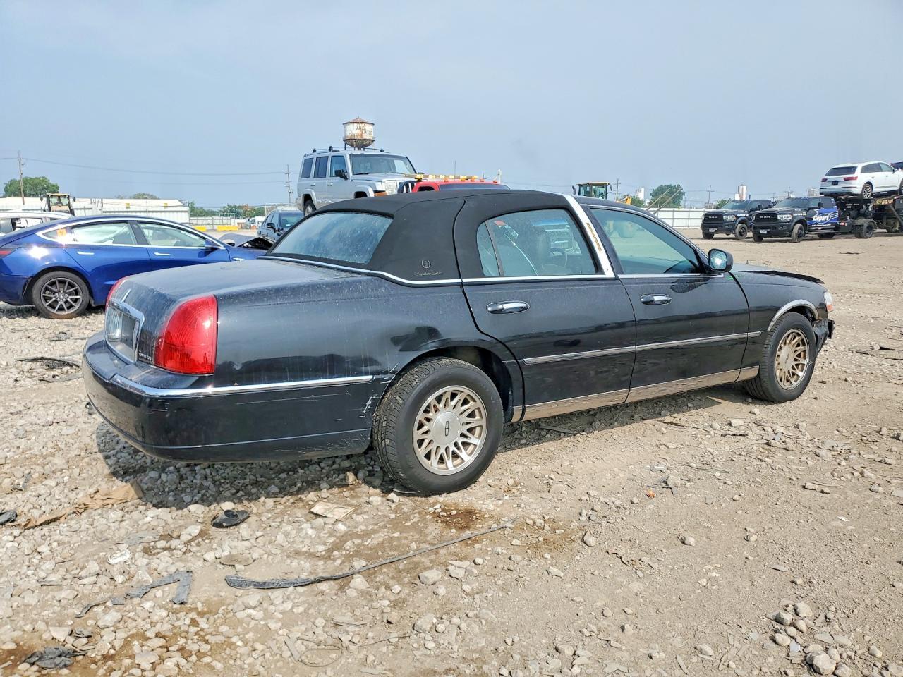 2007 Lincoln Town Car Signature - Фото 3