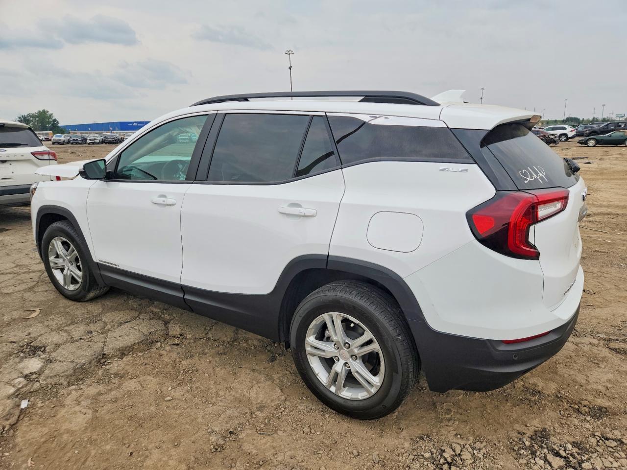 2024 GMC Terrain Sle - Фото 2