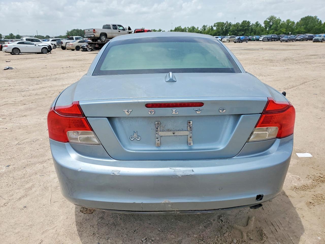2011 Volvo C70 T5 - Image 6