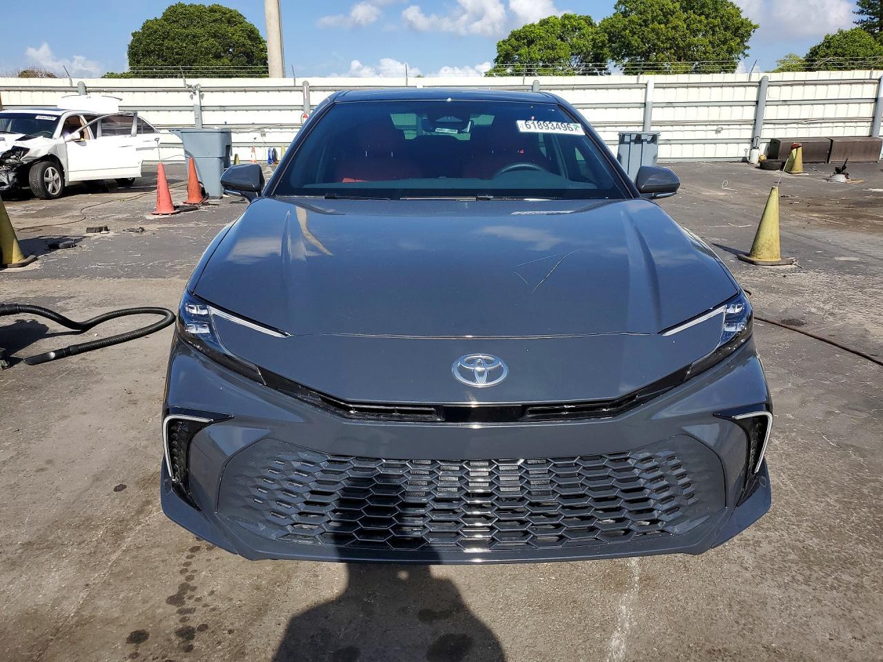 2026 Toyota Camry Xse - Image 5