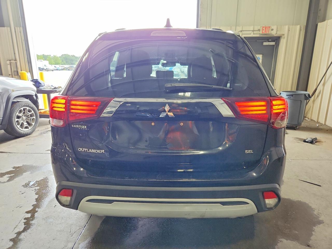 2020 Mitsubishi Outlander Se - Фото 6