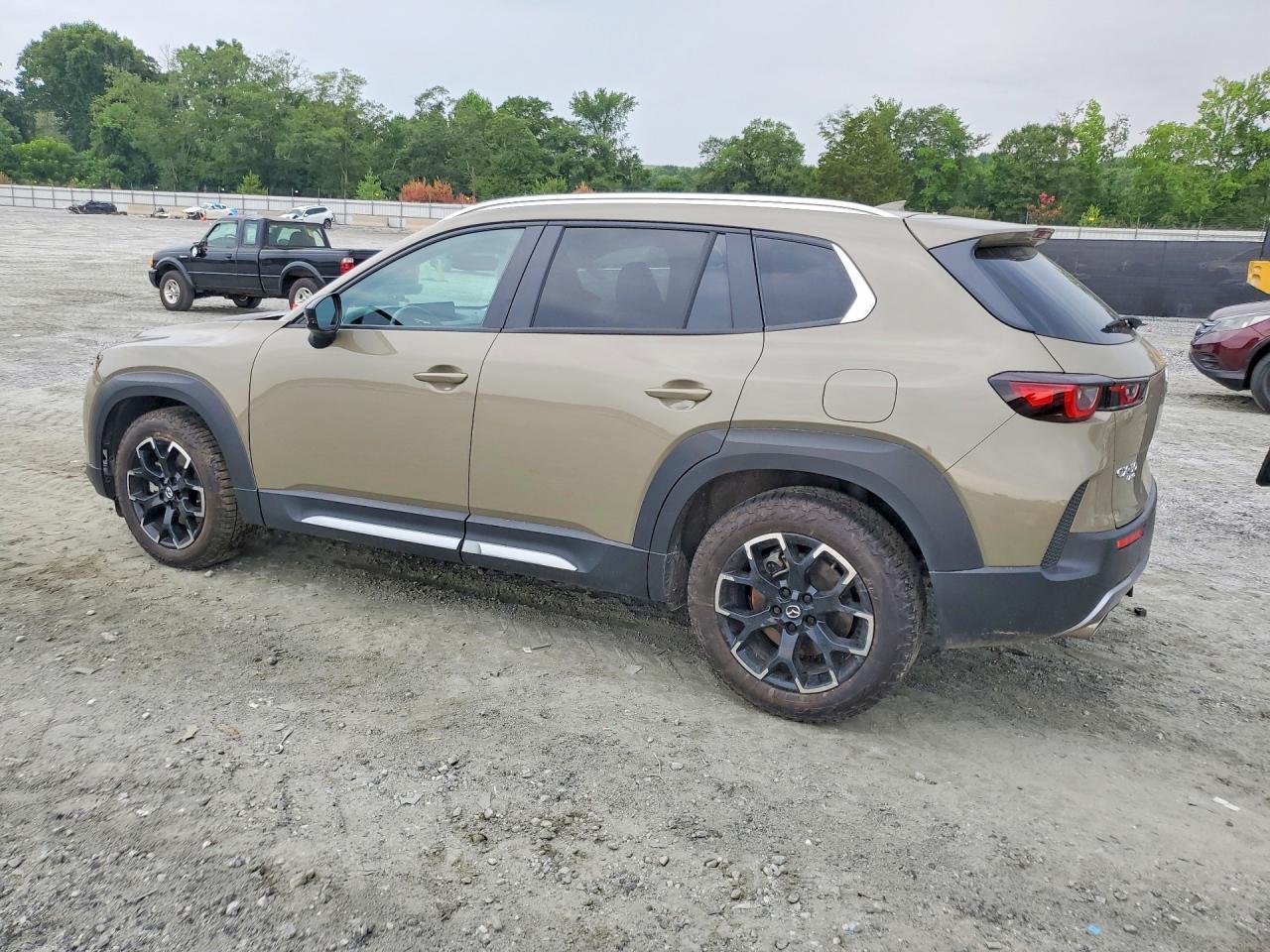 2025 Mazda Cx-50 Base - Image 2