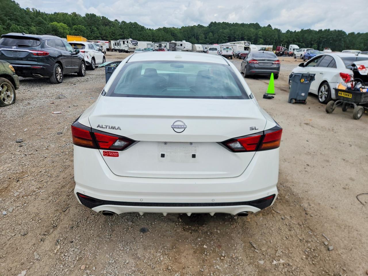 2024 Nissan Altima Sl - Image 6