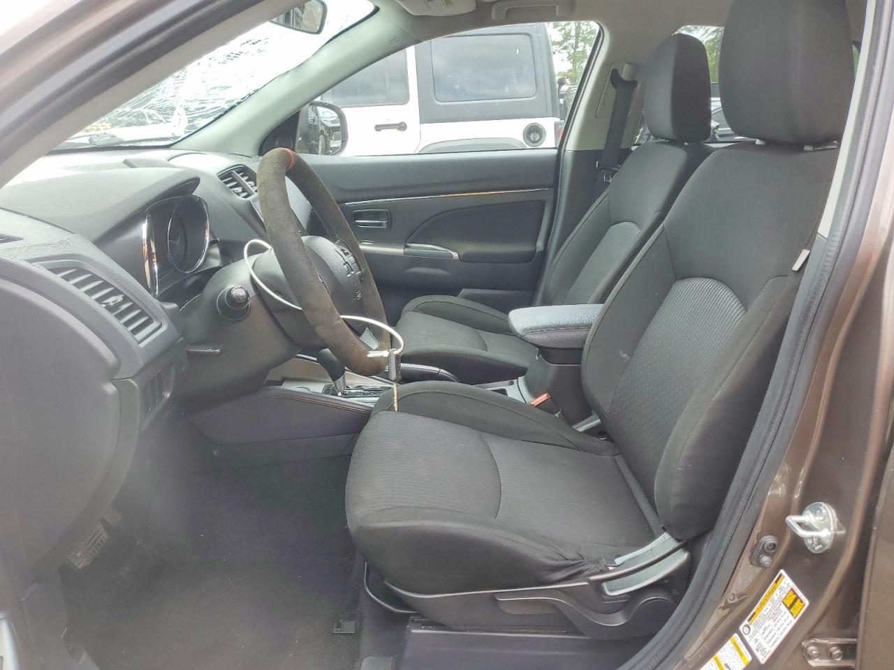 2019 Mitsubishi Outlander Sport Es - Image 7