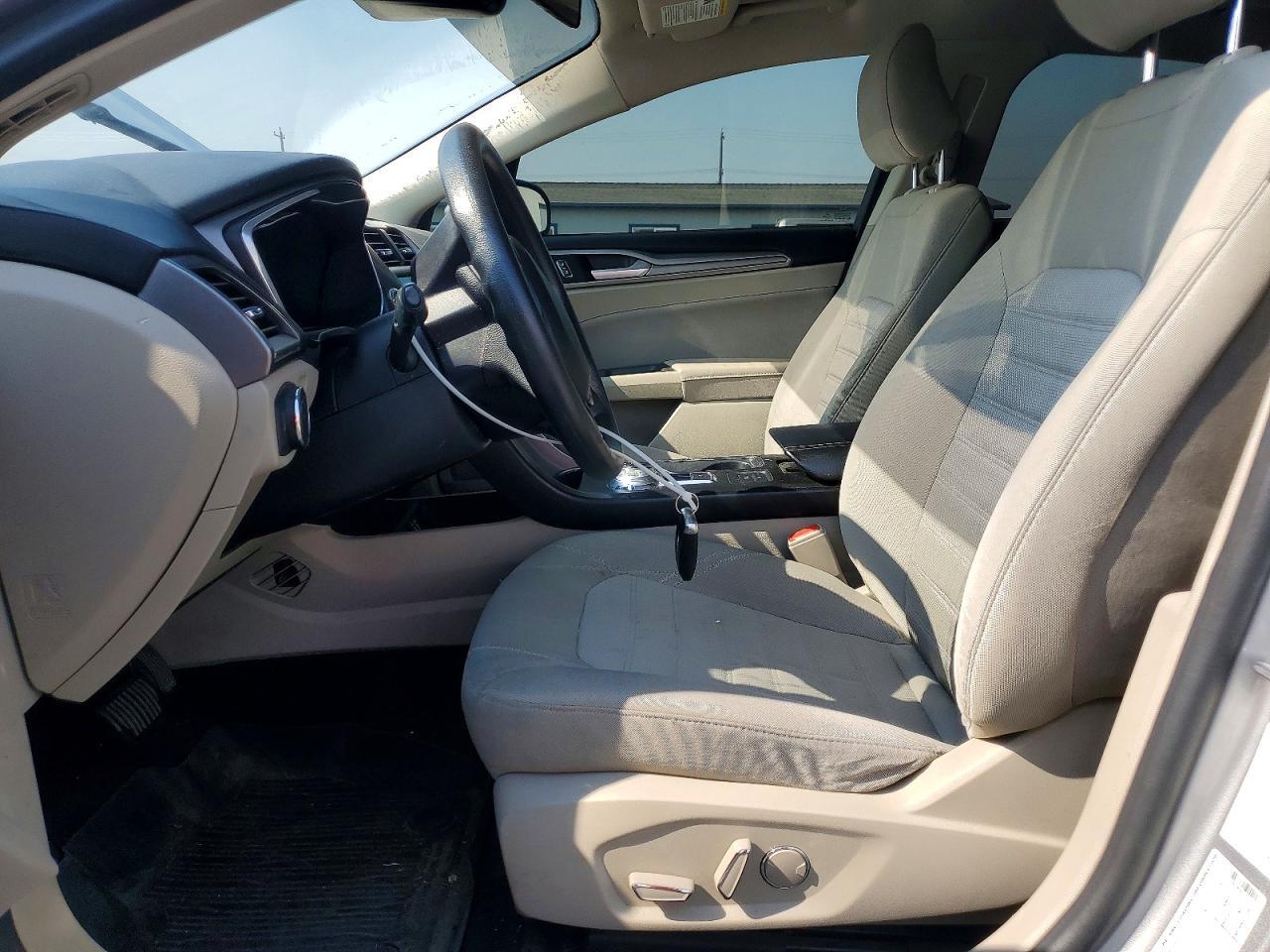 2020 Ford Fusion Se - Image 7