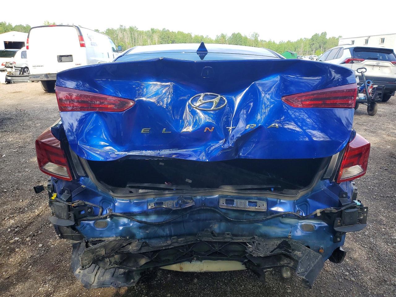 2019 Hyundai Elantra - Фото 6