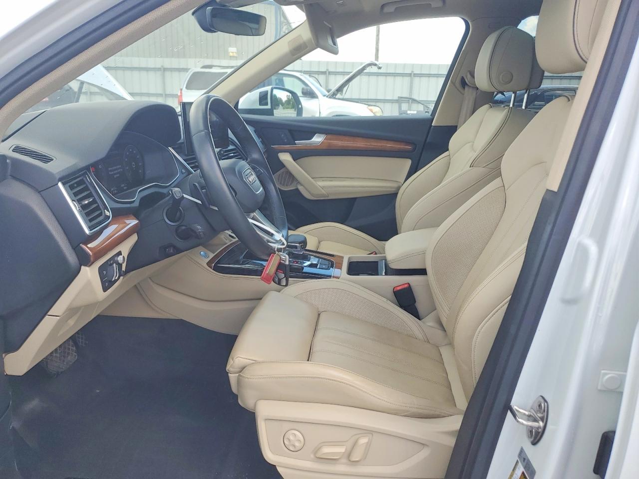 2023 Audi Q5 Prestige 45 - Image 7