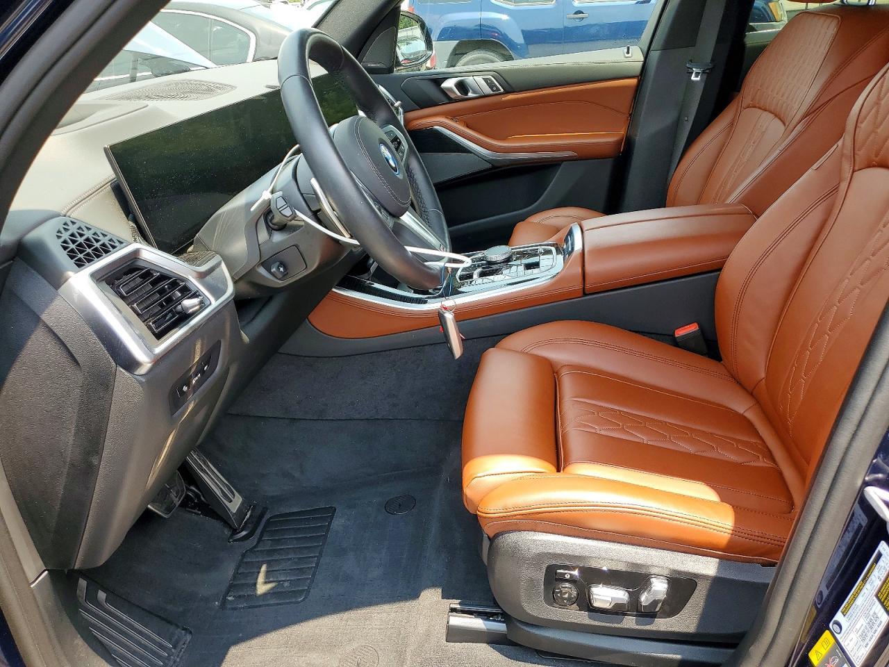 2026 BMW X5 - Image 7