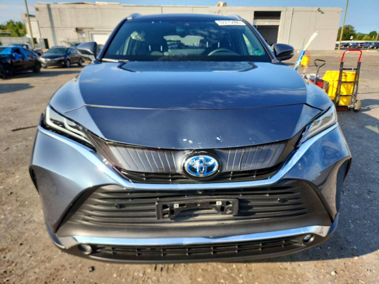 2022 Toyota Venza Limited - Image 5