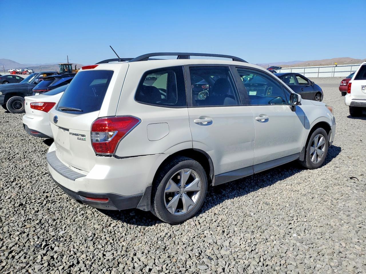 2015 Subaru Forester 2.5I Premium - Image 3