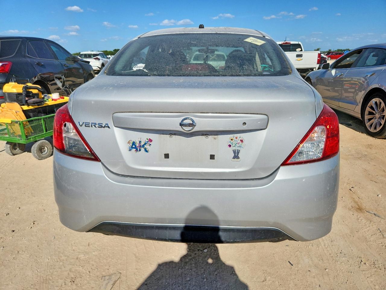 2017 Nissan Versa 1.6 S - Фото 6