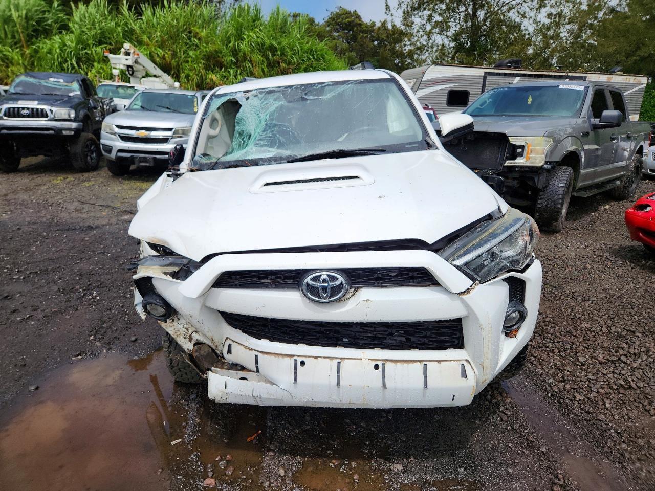 2018 Toyota 4Runner Sr5 - Image 5