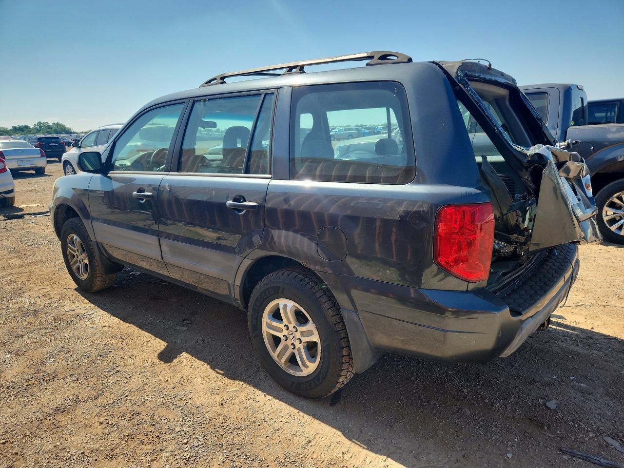 2004 Honda Pilot Lx - Image 2