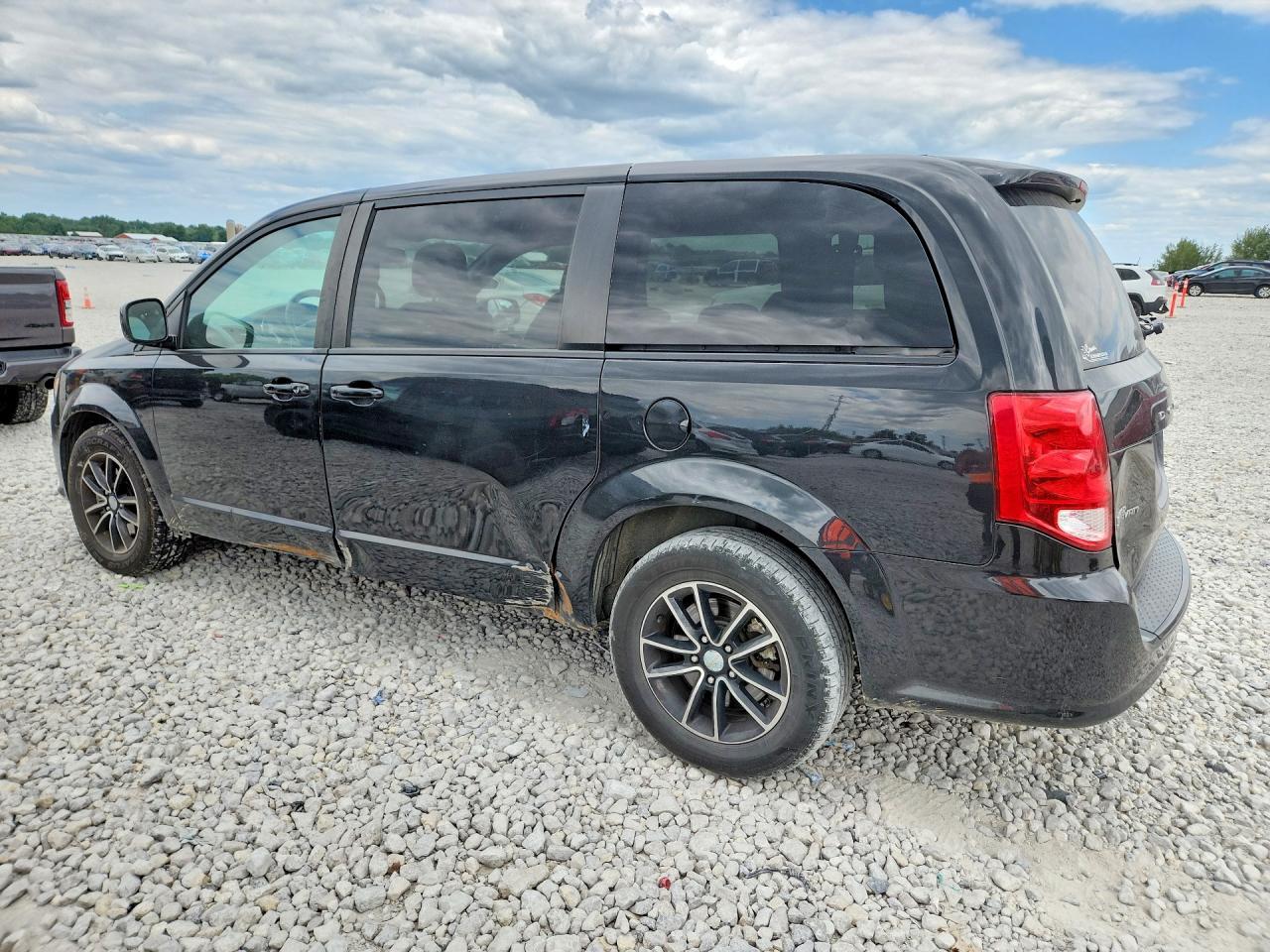 2018 Dodge Grand Caravan Se - Фото 2