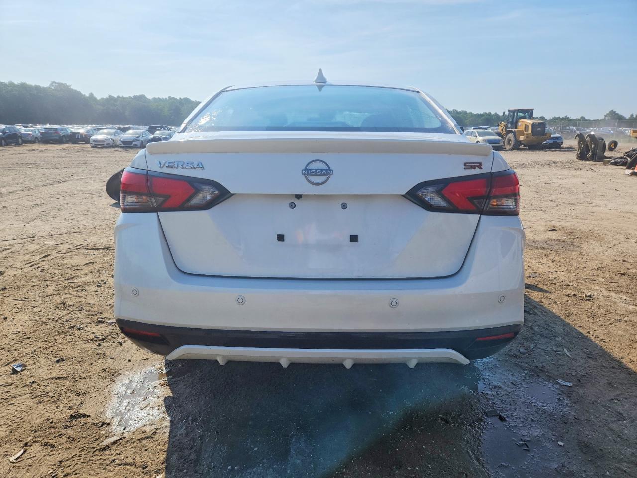2025 Nissan Versa Sr - Фото 6