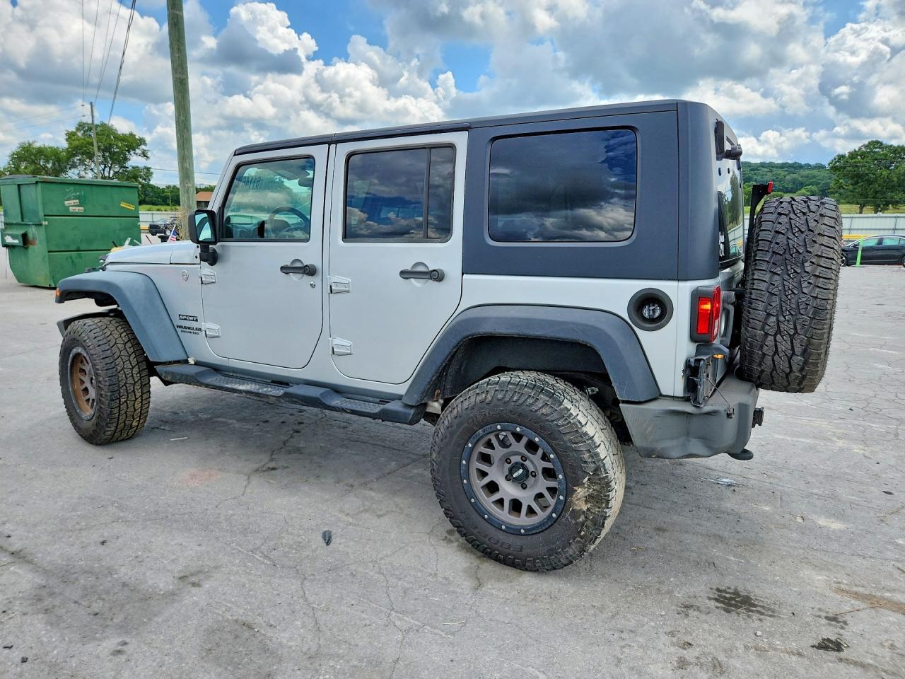 2010 Jeep Wrangler Unlimited Sport - Фото 2