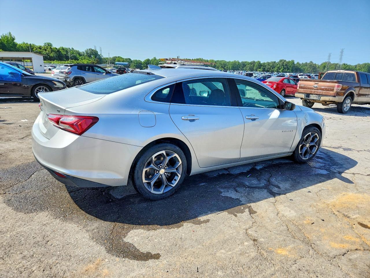 2021 Chevrolet Malibu Lt - Фото 3