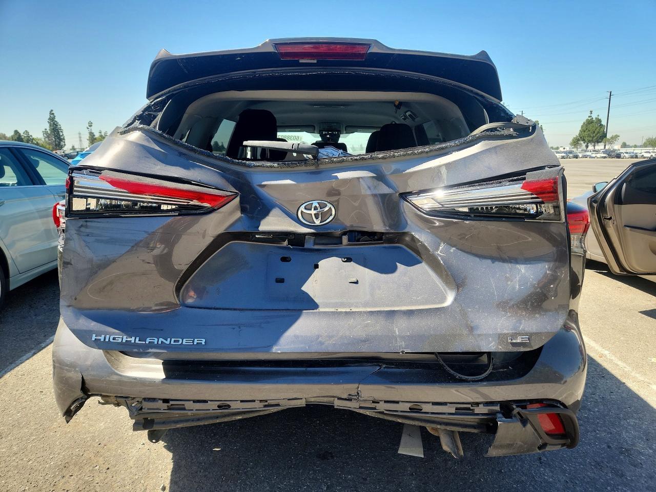 2022 Toyota Highlander Le - Фото 6