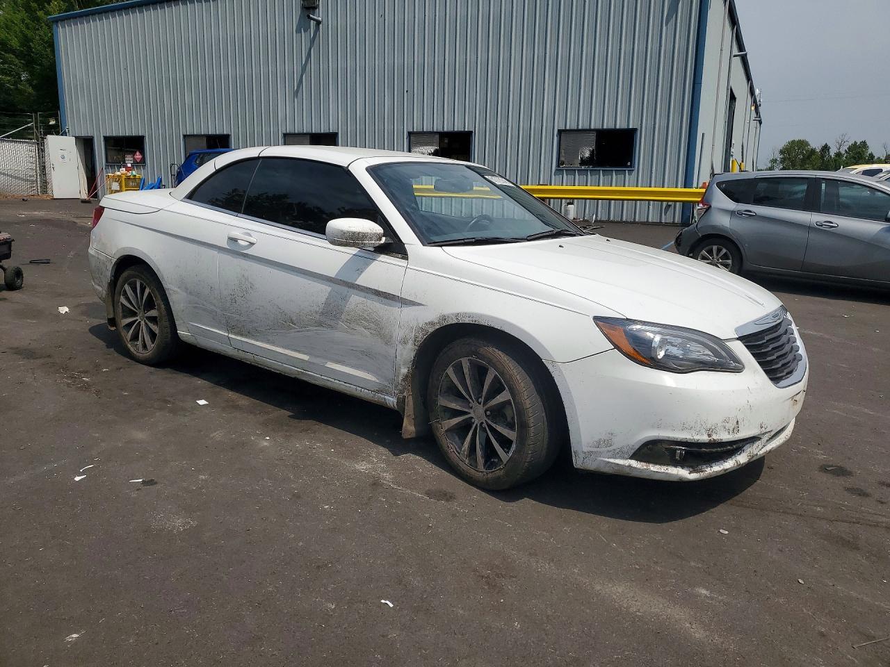 2013 Chrysler 200 S - Фото 4