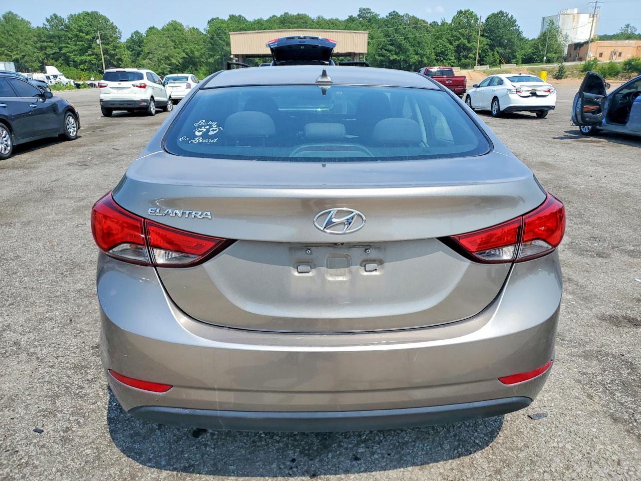 2016 Hyundai Elantra Value Edition - Image 6