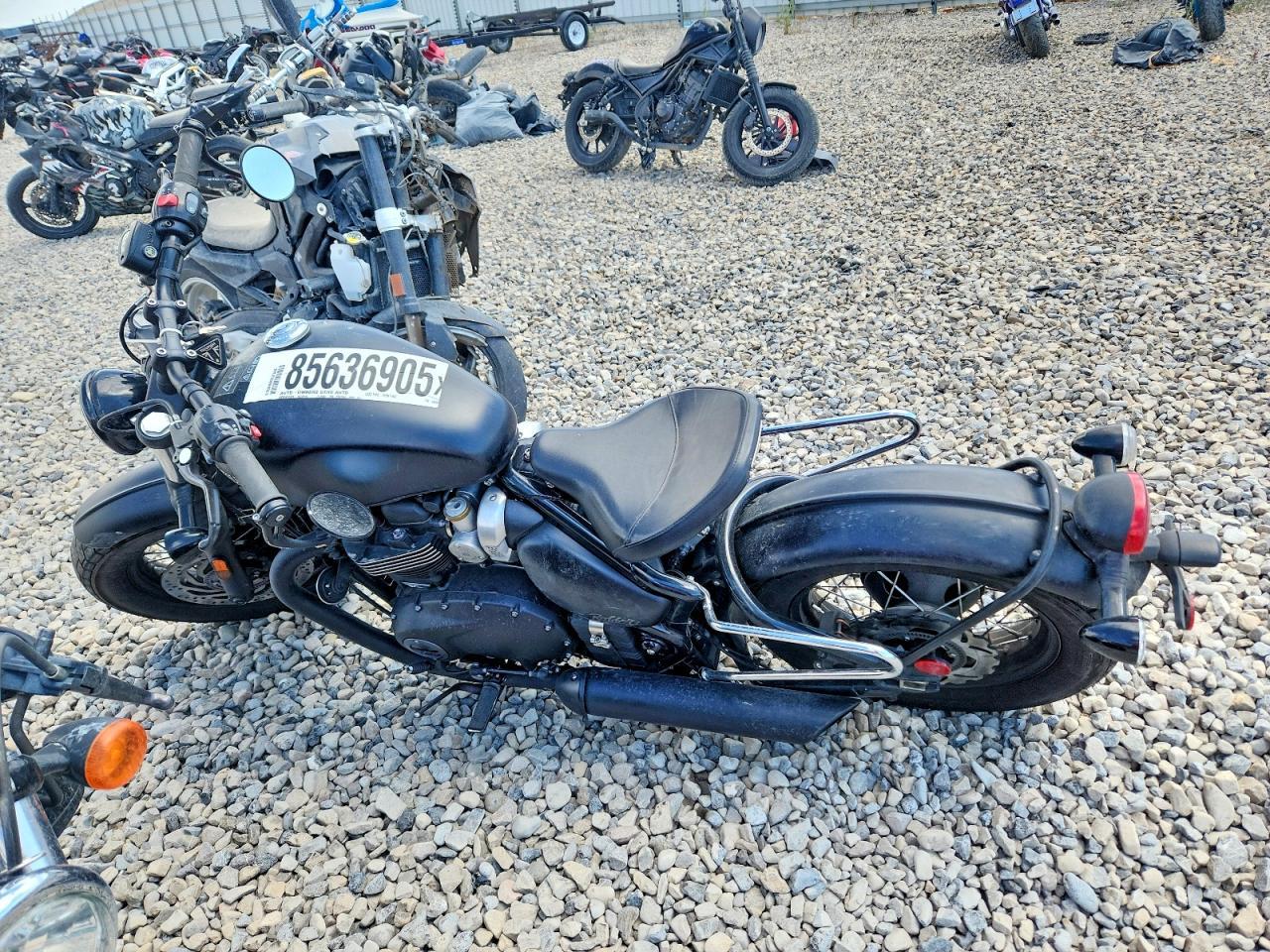 2019 Triumph Motorcycle Bonneville Bobber Black - Фото 3