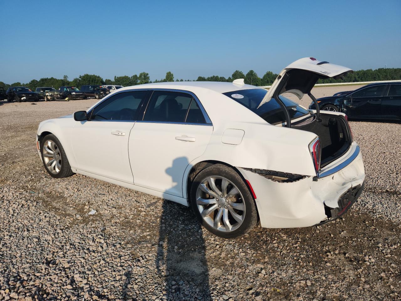 2018 Chrysler 300 Touring - Image 2