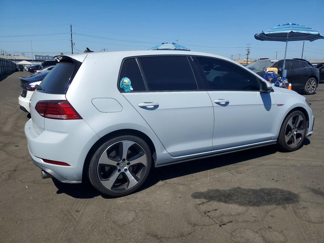 2019 Volkswagen Gti S - Image 3