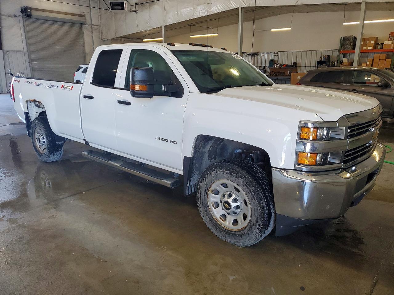 2017 Chevrolet Silverado K3500 - Фото 4