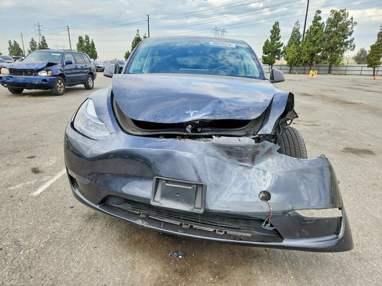 2024 Tesla Model Y - Фото 5