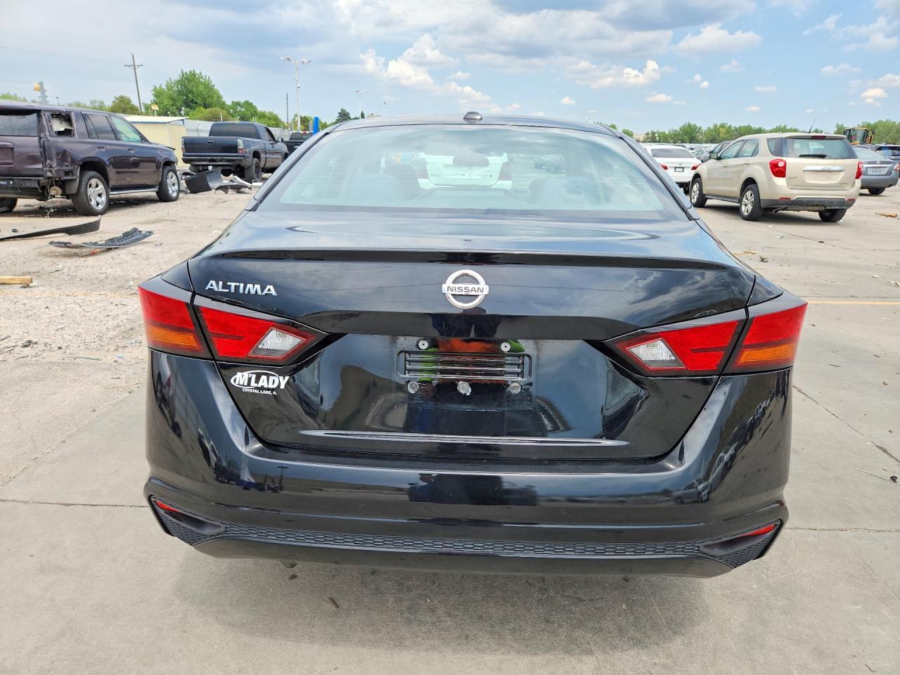 2020 Nissan Altima S - Фото 6