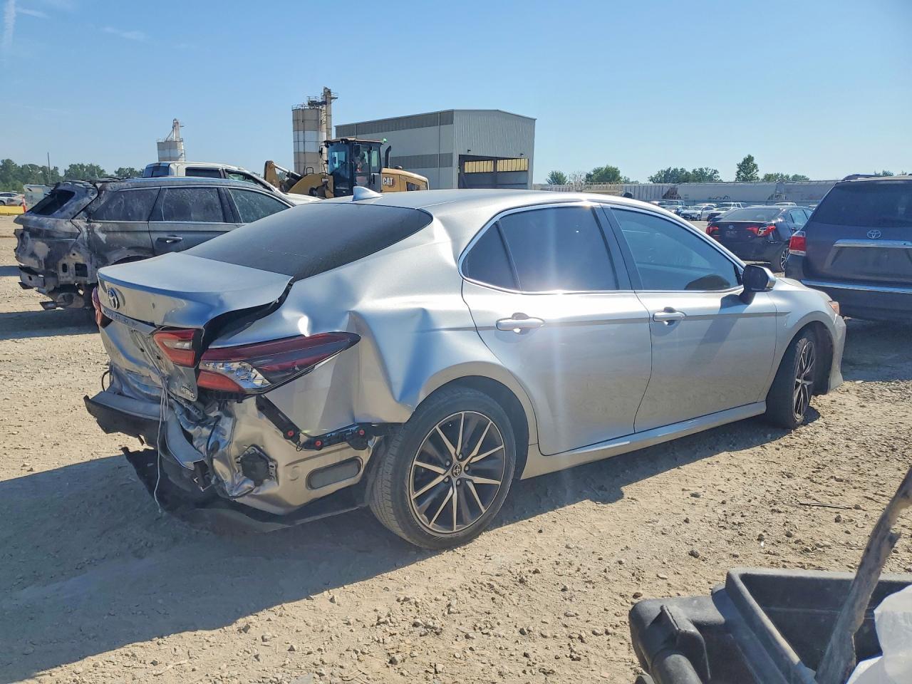 2023 Toyota Camry Xle - Image 3