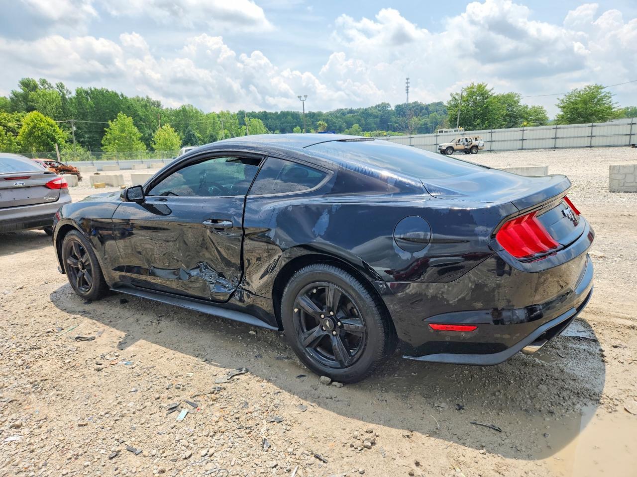 2018 Ford Mustang - Image 2