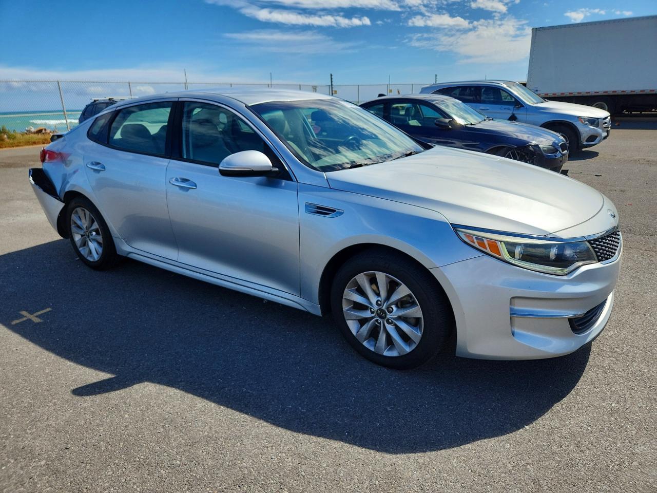 2016 Kia Optima Ex - Image 4