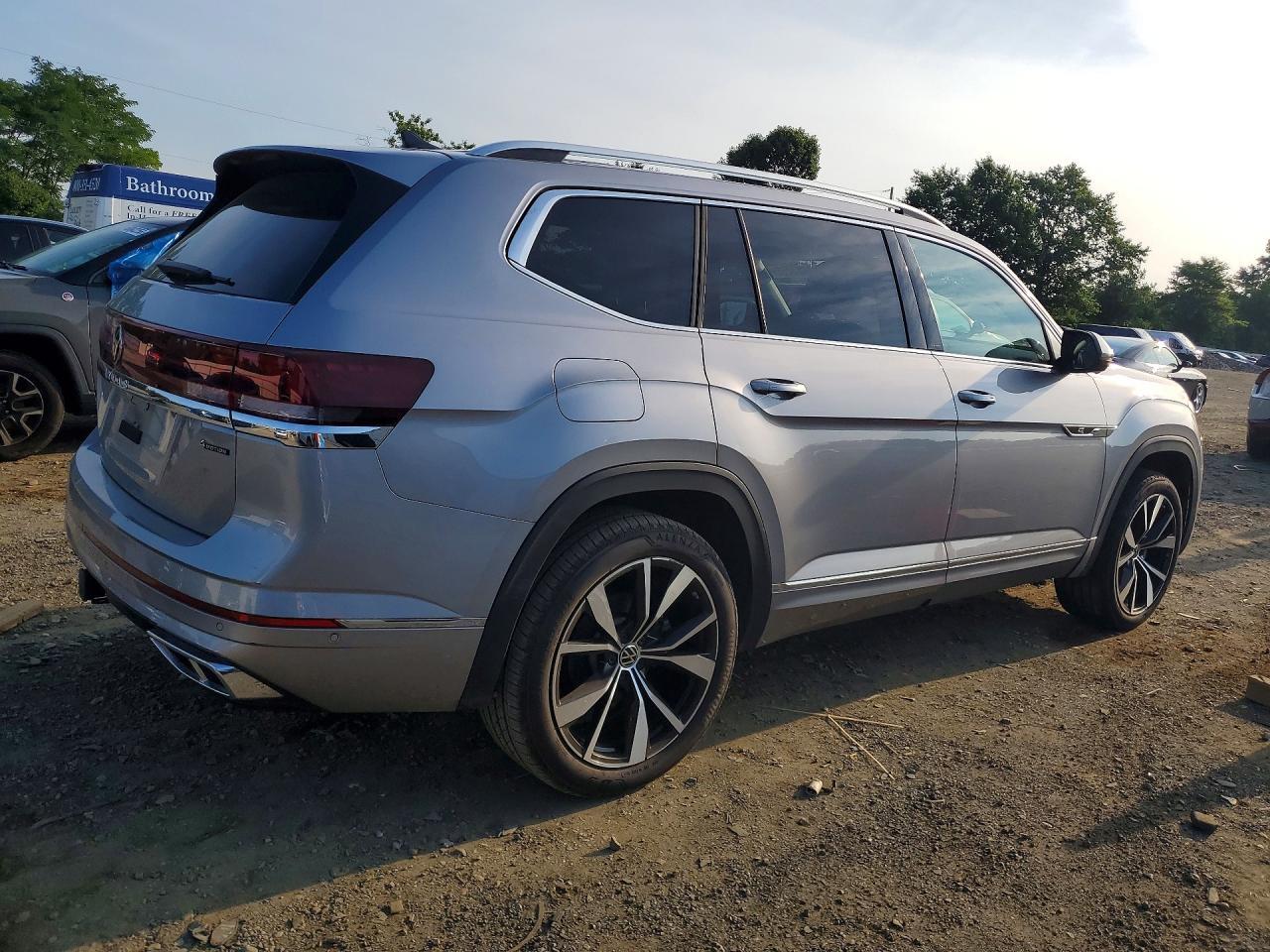 2024 Volkswagen Atlas Sel Premium R-Line - Фото 3