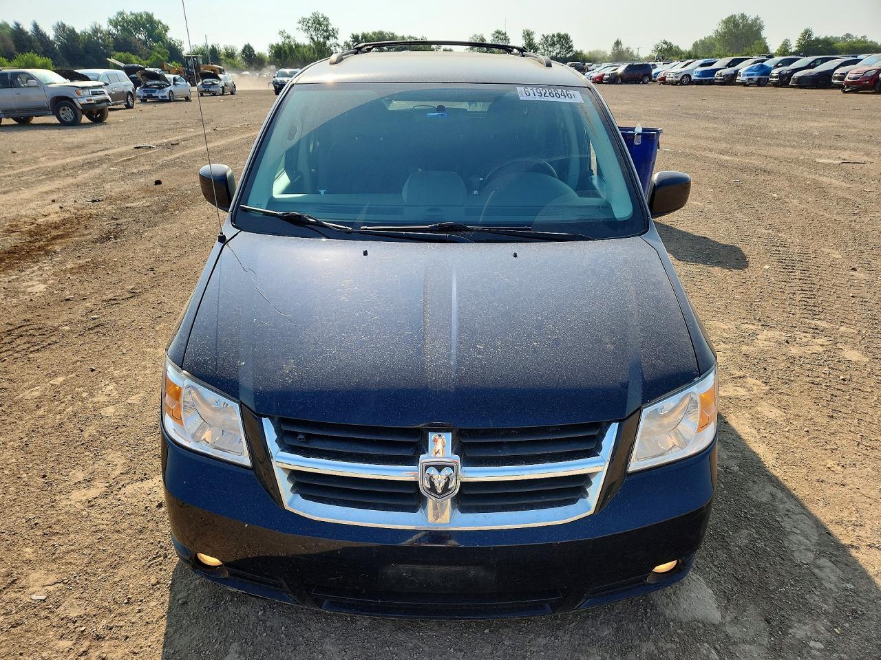 2010 Dodge Grand Caravan Crew - Фото 5