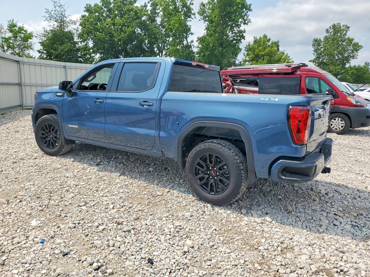 2025 GMC Sierra K1500 Elevation-L - Фото 2