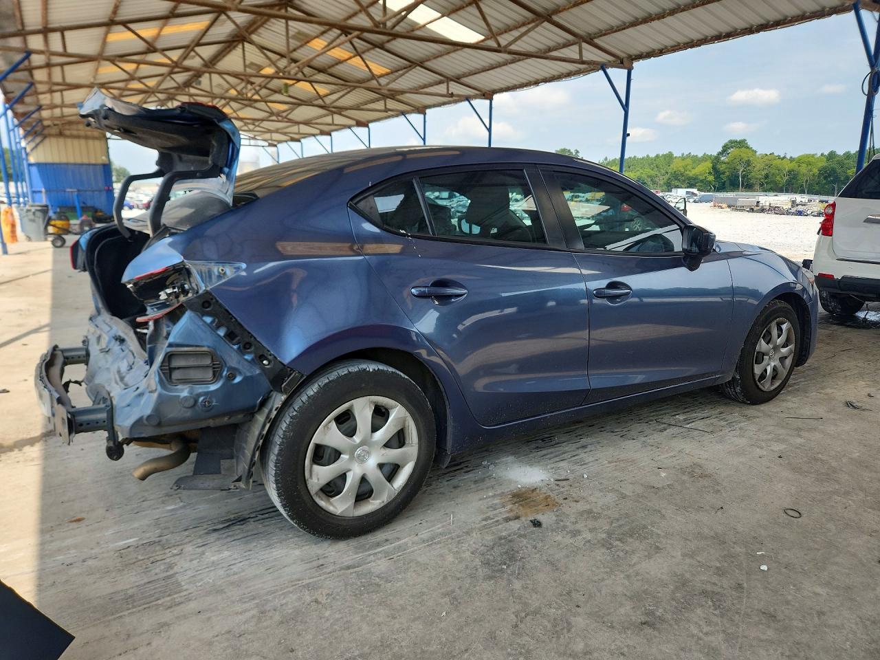 2017 Mazda 3 Sport - Image 3