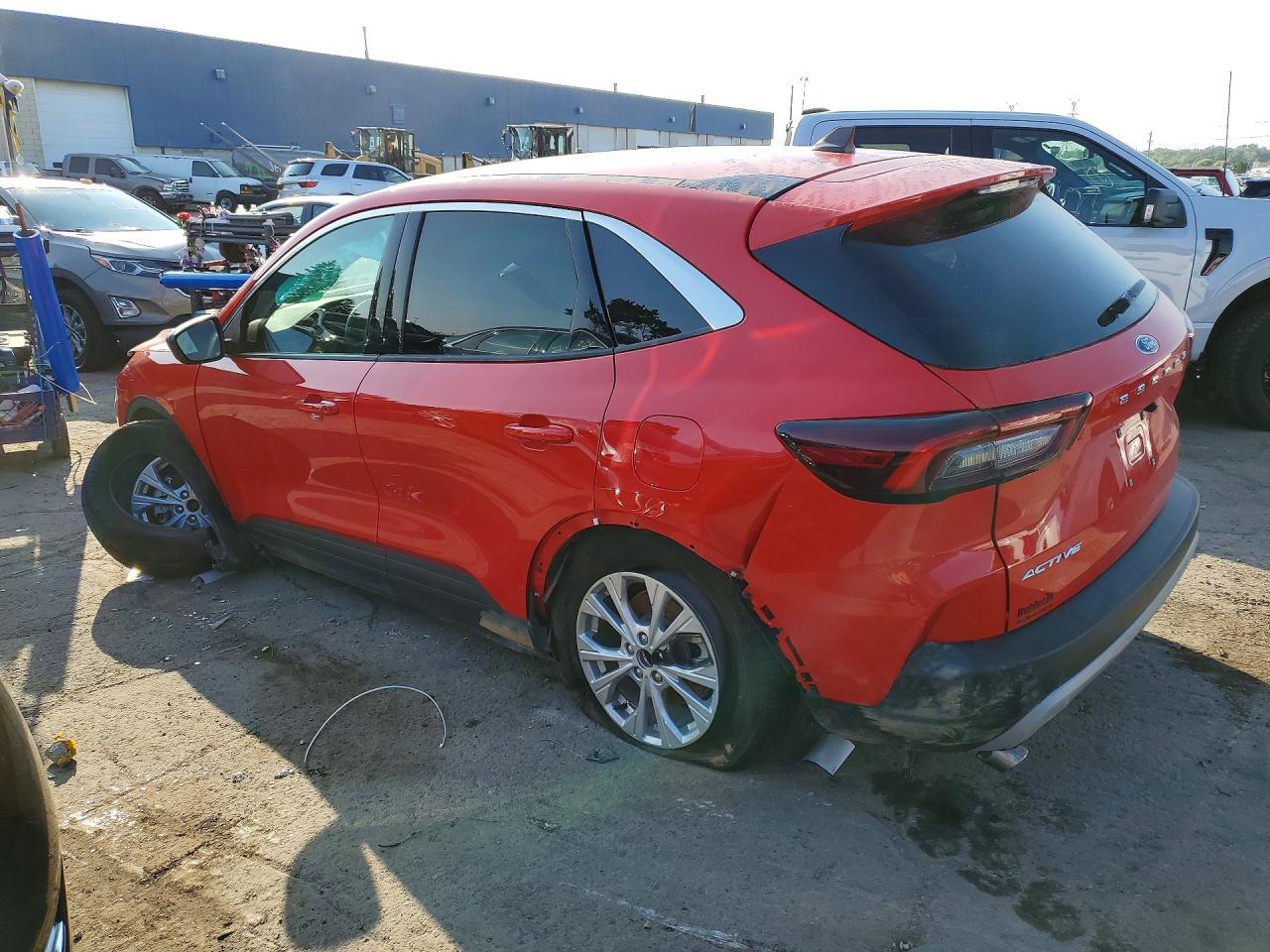 2024 Ford Escape Active - Фото 2