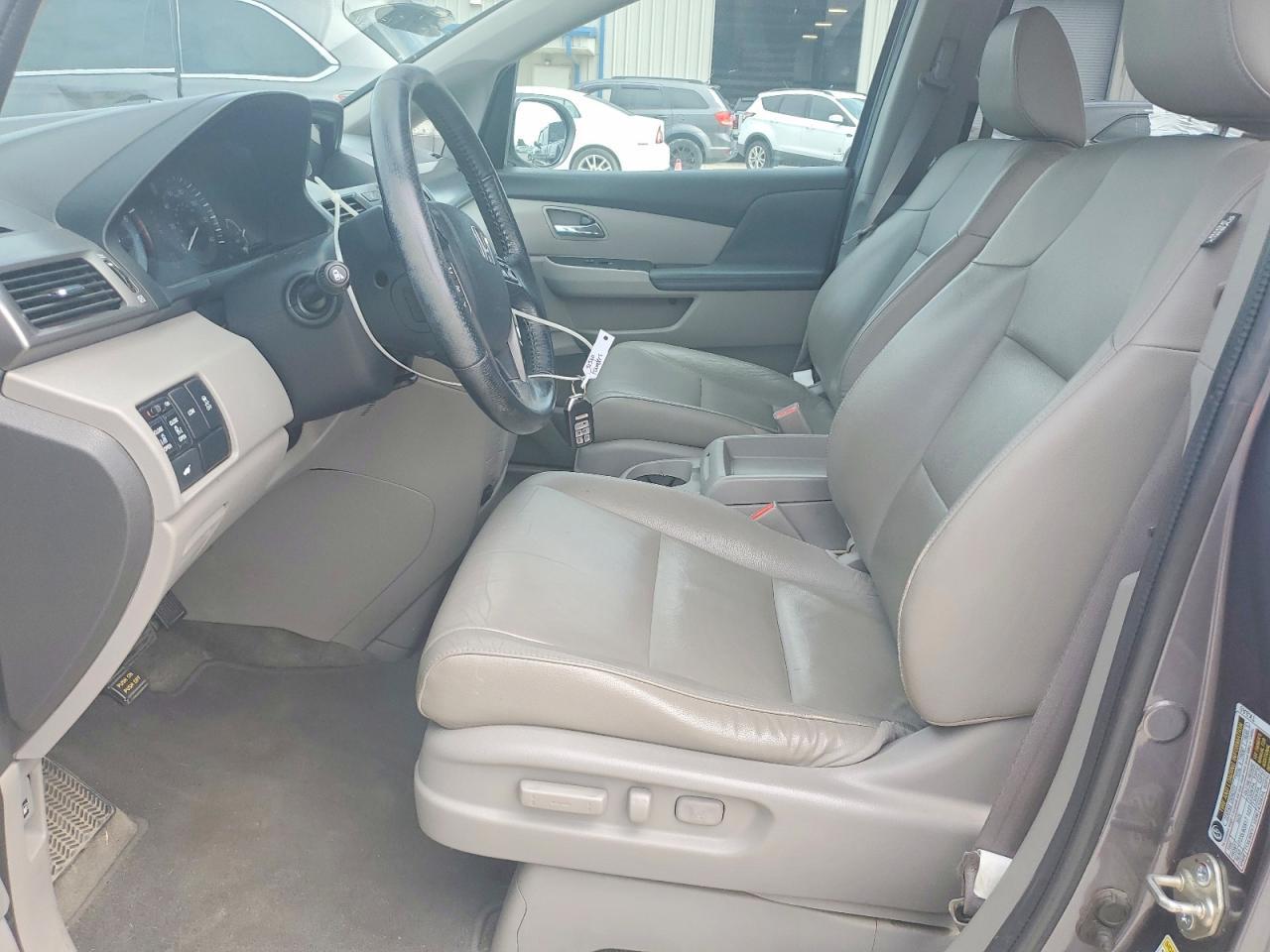 2015 Honda Odyssey - Фото 7