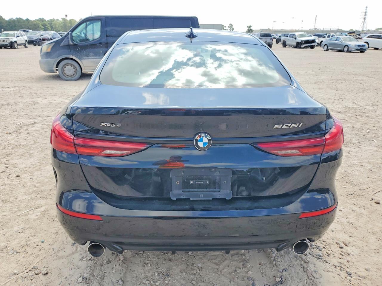 2024 BMW 228Xi - Фото 6